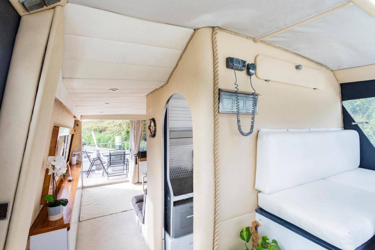 Eucala motor yacht Hotel East Molesey Exterior foto